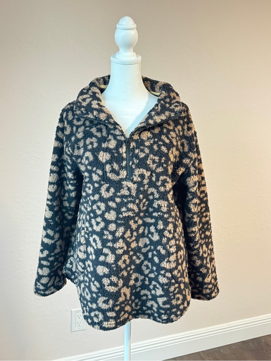 Koolaburra Sweaters - Koolaburra Ugg Sherpa Leopard Print Half-Zip Pullover Sweater size M black cream